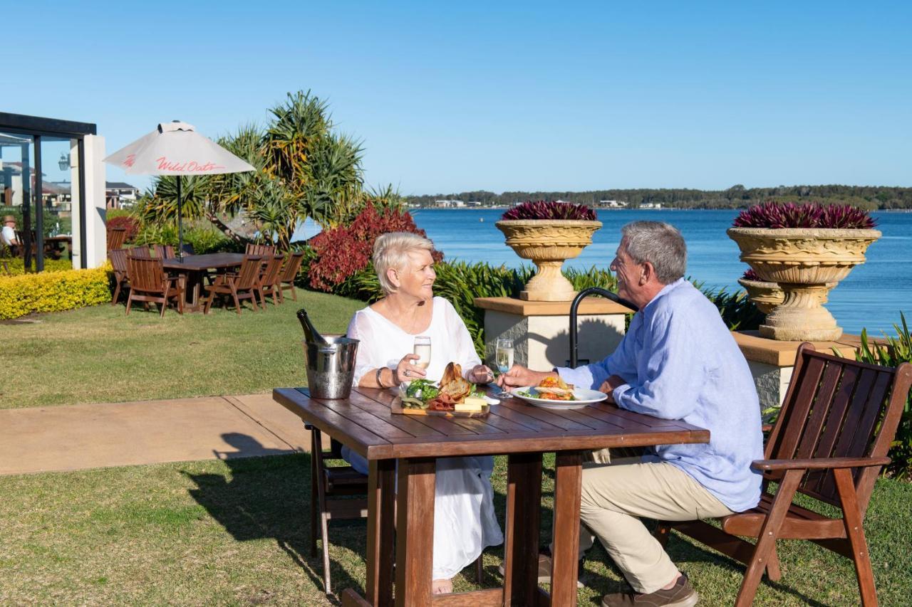 Harrington River Lodge Bagian luar foto